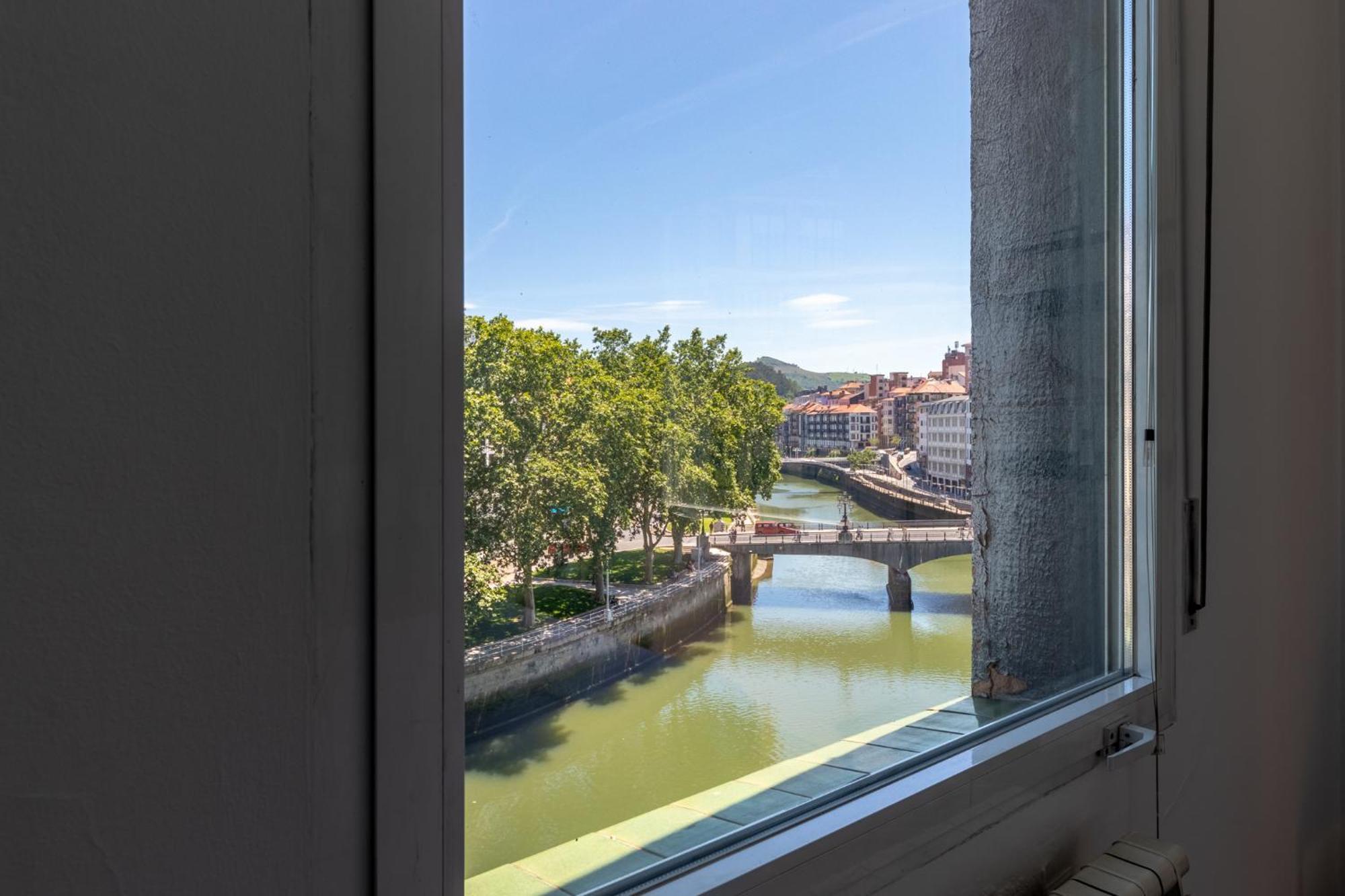 Apartamento Con Vistas A La Ria Bilbao Eksteriør bilde